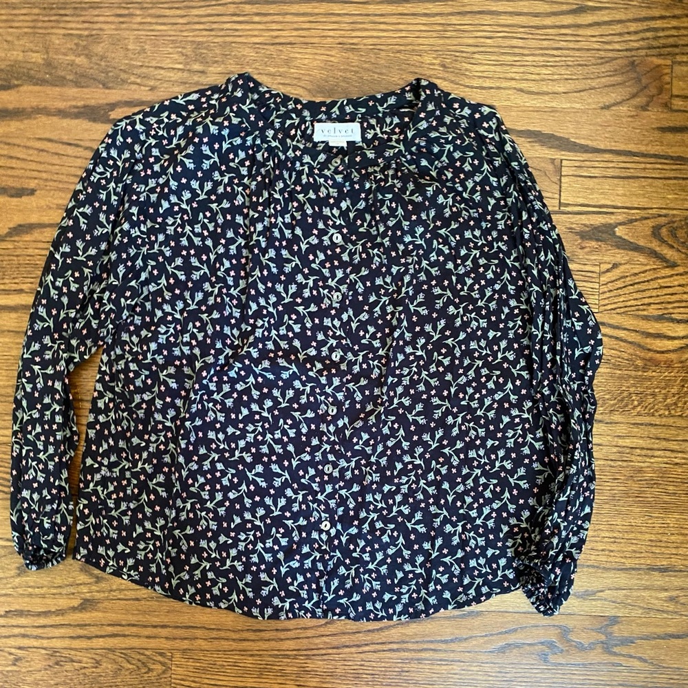 Velvet by Graham & Spencer Floral Blouse